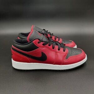 Nike Air Jordan 1 Low “Reverse Bred” Sneakers | Youth 7Y (Men’s 7 / Women’s 8.5)